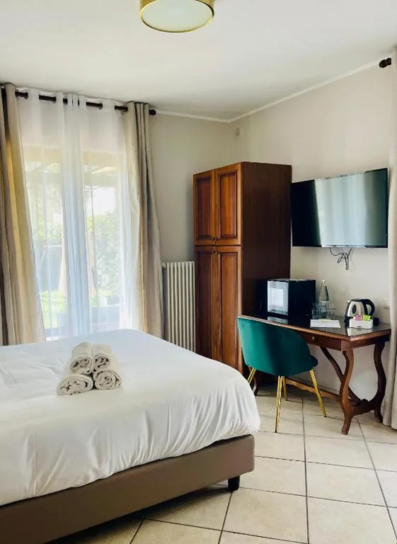 Deluxe Room — Residence Villa Margherita WITH POOL & HYDROMASSAGE
