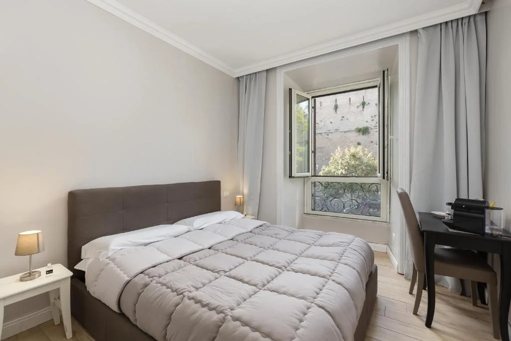 Deluxe Room — Rhome Hosting