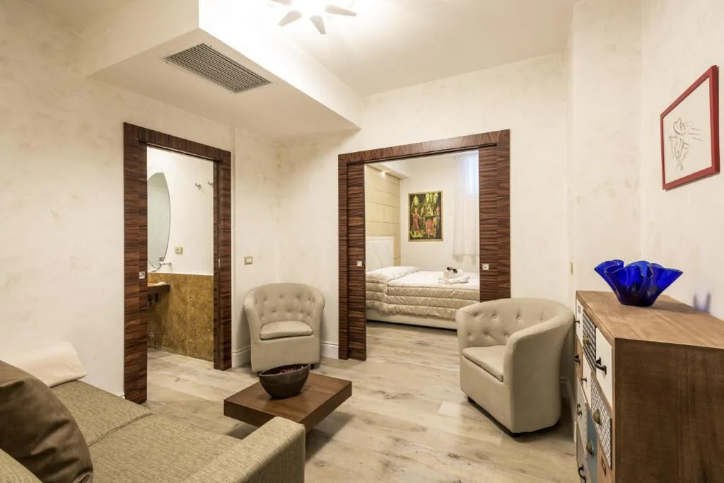 Deluxe Room — Rifugio degli Artisti Top B&B