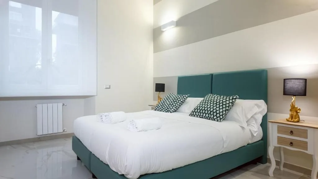 Camera Deluxe — Roma Palace Suite