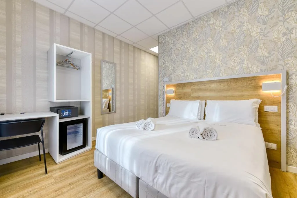 Camera Deluxe — ROME’S GLORIA HOTEL