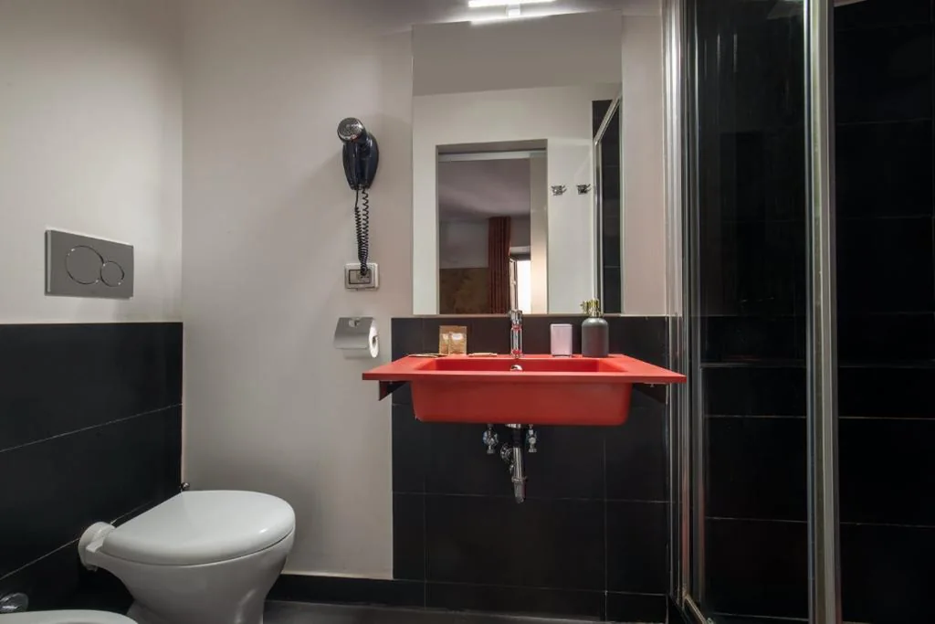 Deluxe Room — Room 94 Luxury