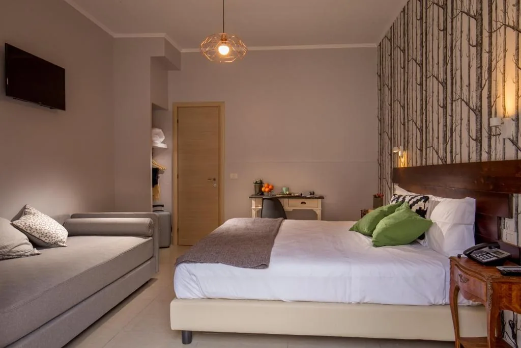 Deluxe Room — Urban Garden Hotel