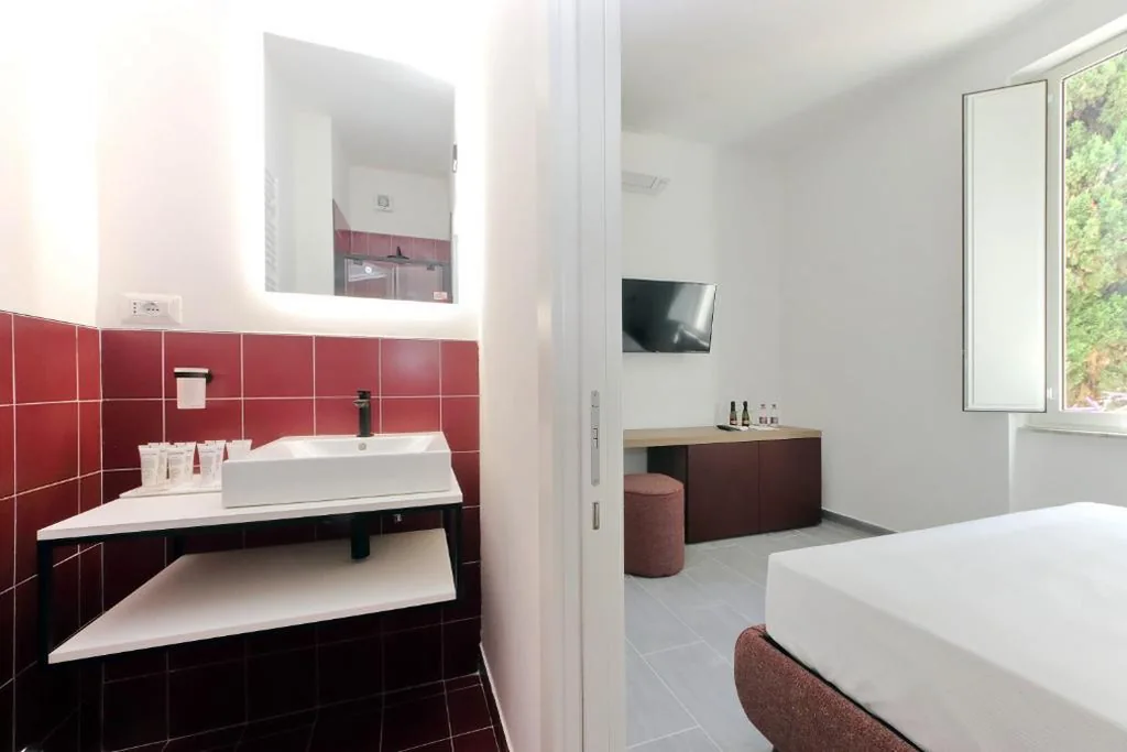 Deluxe Room — Youroom Monteverde – Rooms