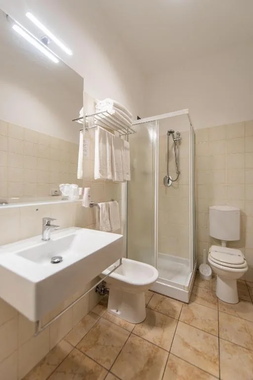 Camera Doppia con Letti Singoli — Best Quality Hotel Dock Milano