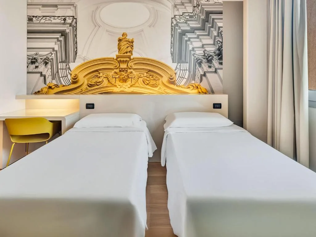 Camera Doppia con Letti Singoli con Accesso Disabili — B&B HOTEL Torino Orbassano