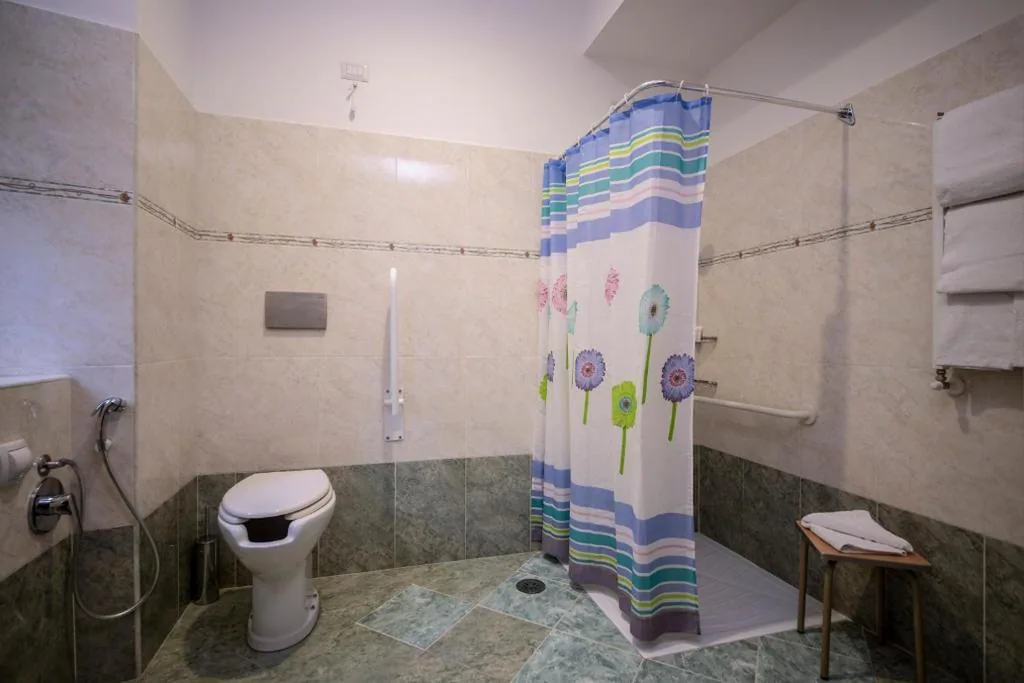 Camera Doppia con Letti Singoli con Accesso Disabili — Casa San Giuseppe