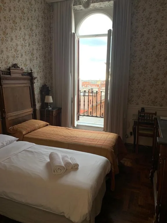 Twin Room with Bathroom — B&b Querini