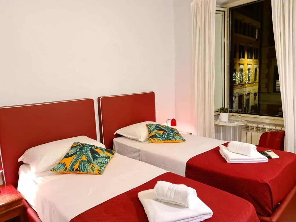 Twin Room with External Private Bathroom — I Dormienti