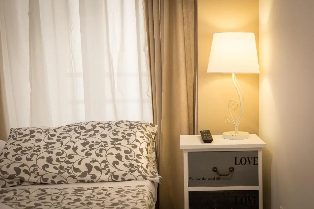 Double Room with Single Beds and External Private Bathroom — San Peter Angels