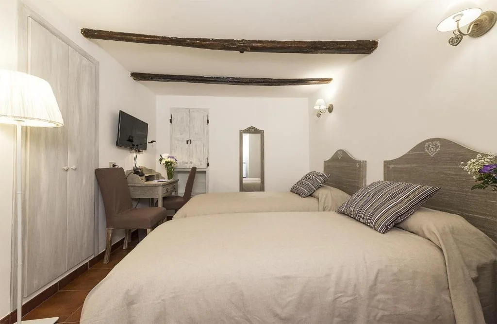 Camera Doppia con Letti Singoli con Bagno Privato — B&B I Tre Camini
