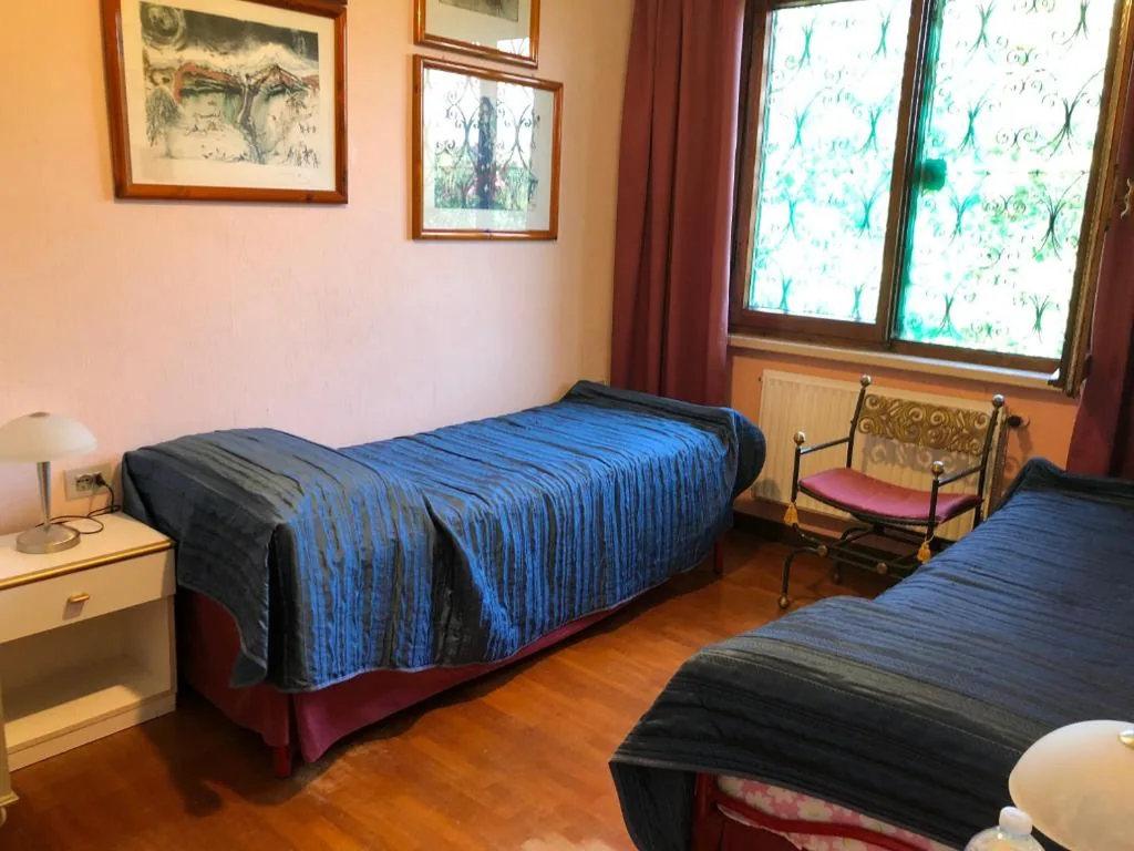 Camera Doppia con Letti Singoli con Bagno Privato — B&B Villa Sans Souci
