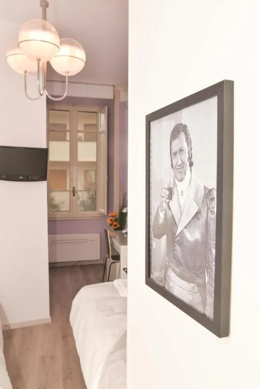 Camera Doppia con Letti Singoli con Bagno Privato — Colazione Al Vaticano Guest House