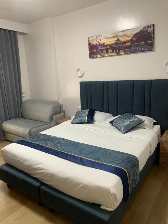 Twin Room with Private Bathroom — Vatican Bliss
