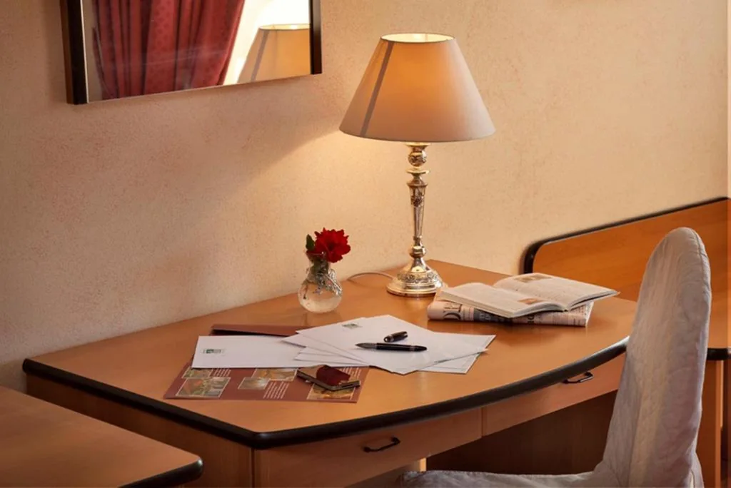 Twin Room with Balcony — Hotel La Ruota