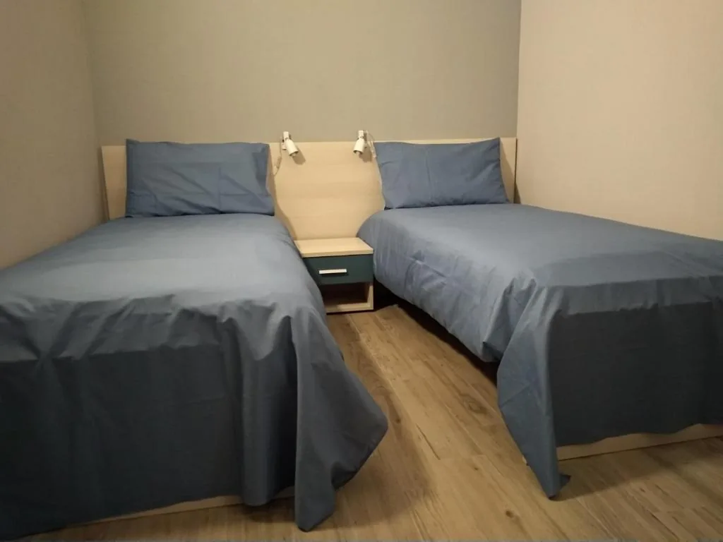 Twin Room with Shower — CASCINA PONTETTO
