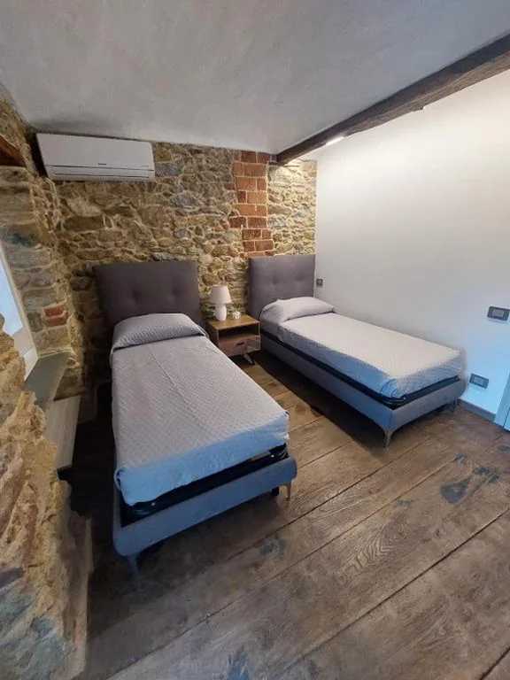 Camera Doppia con Letti Singoli con Vista — Affittacamere il Gallo Panoramico – Alpine Trekking Stay