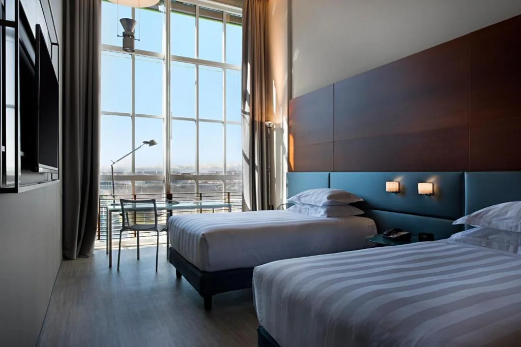 Camera Doppia con Letti Singoli — DoubleTree by Hilton Turin Lingotto