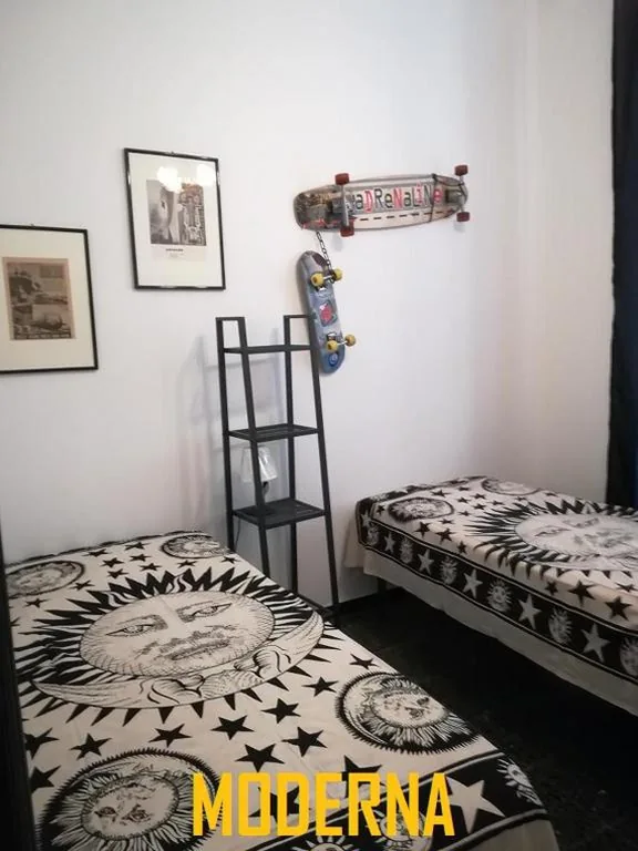 Camera Doppia con Letti Singoli e Bagno in Comune — La Dimora del Marinaio