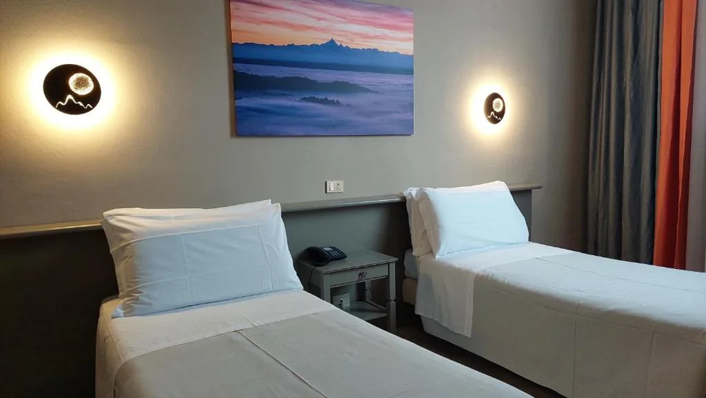 Camera Doppia con Letti Singoli — Eurohotel