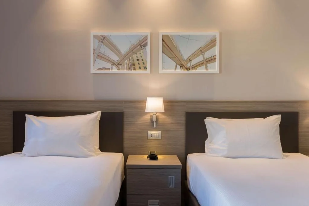 Twin Room — Hampton By Hilton Rome East