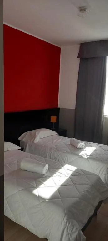 Twin Room — Hotel Aniene