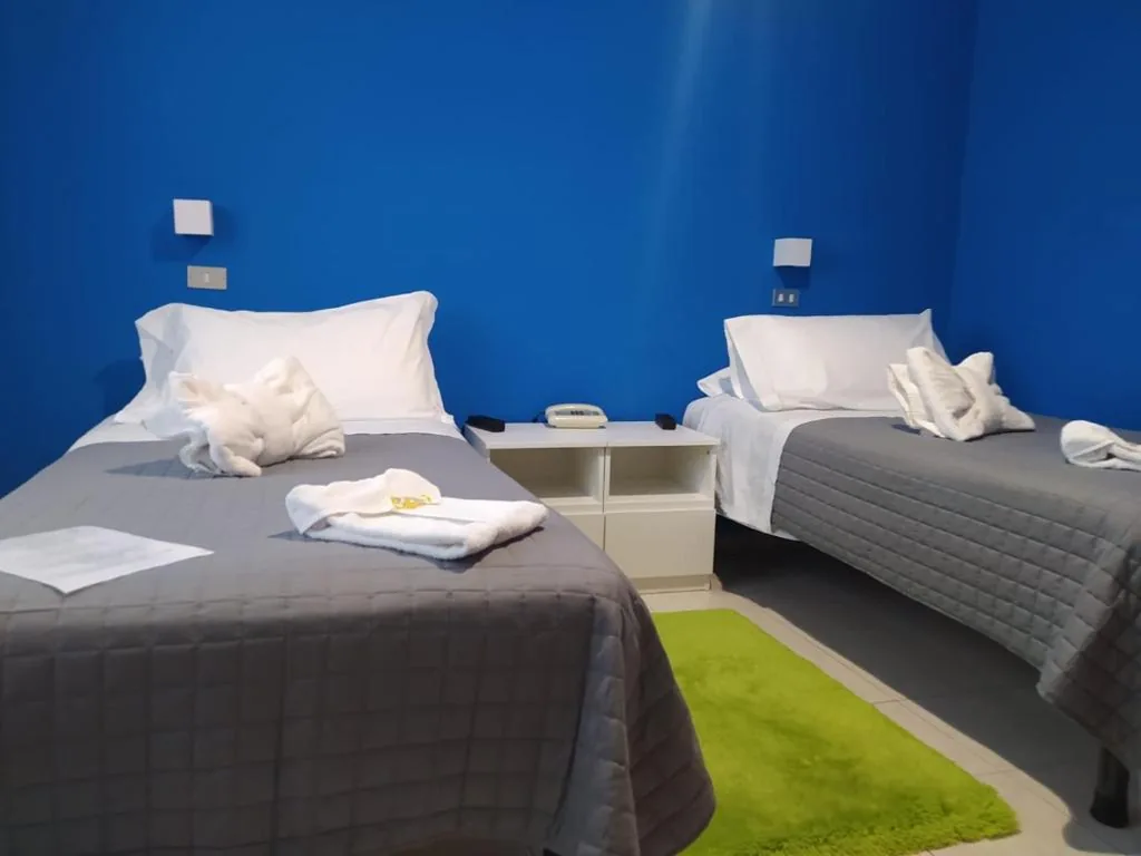 Double Room with Twin Beds — Hotel Baiardo