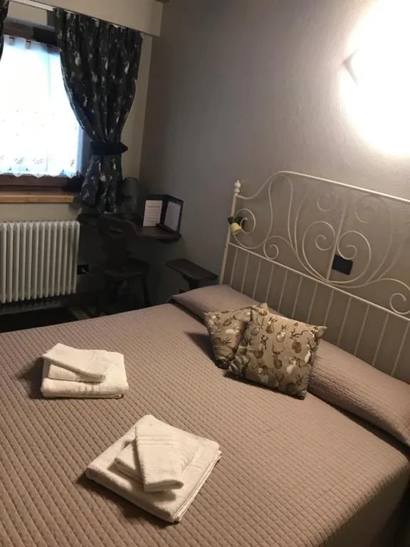 Twin Room — Hotel Chacaril