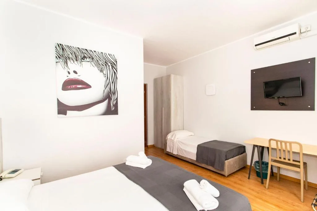 Camera Doppia con Letti Singoli — Hotel Cristallo Torino