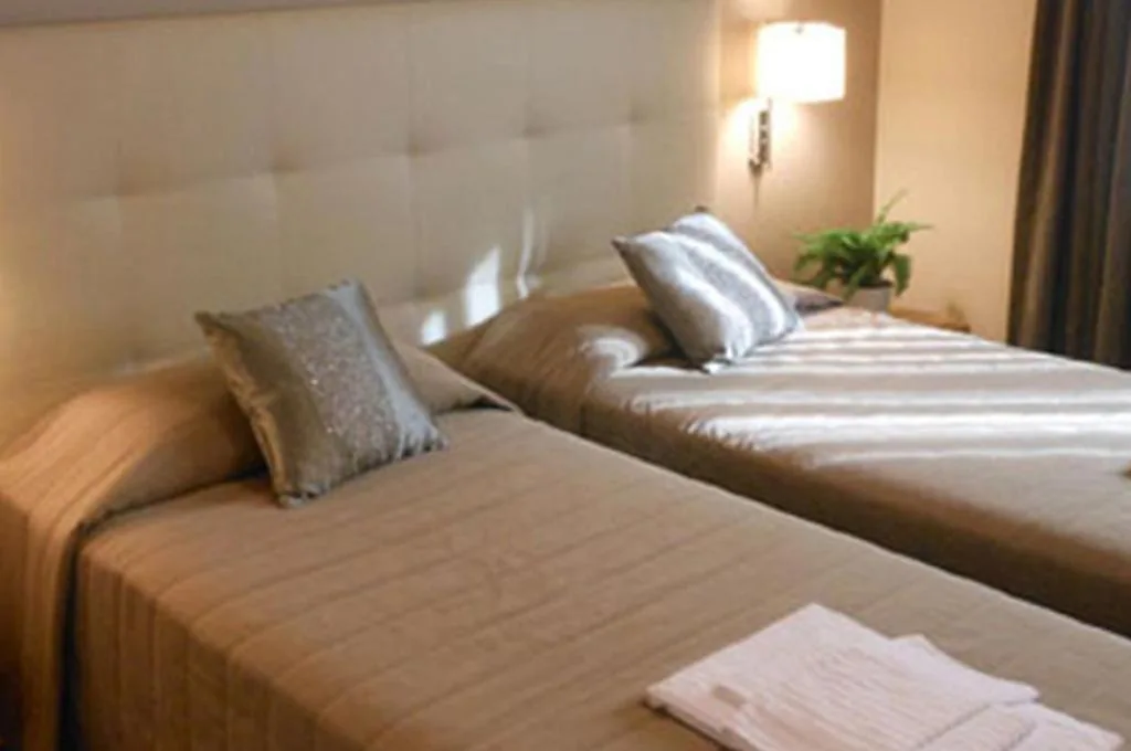 Double Room with Twin Beds — Hotel Desiderio