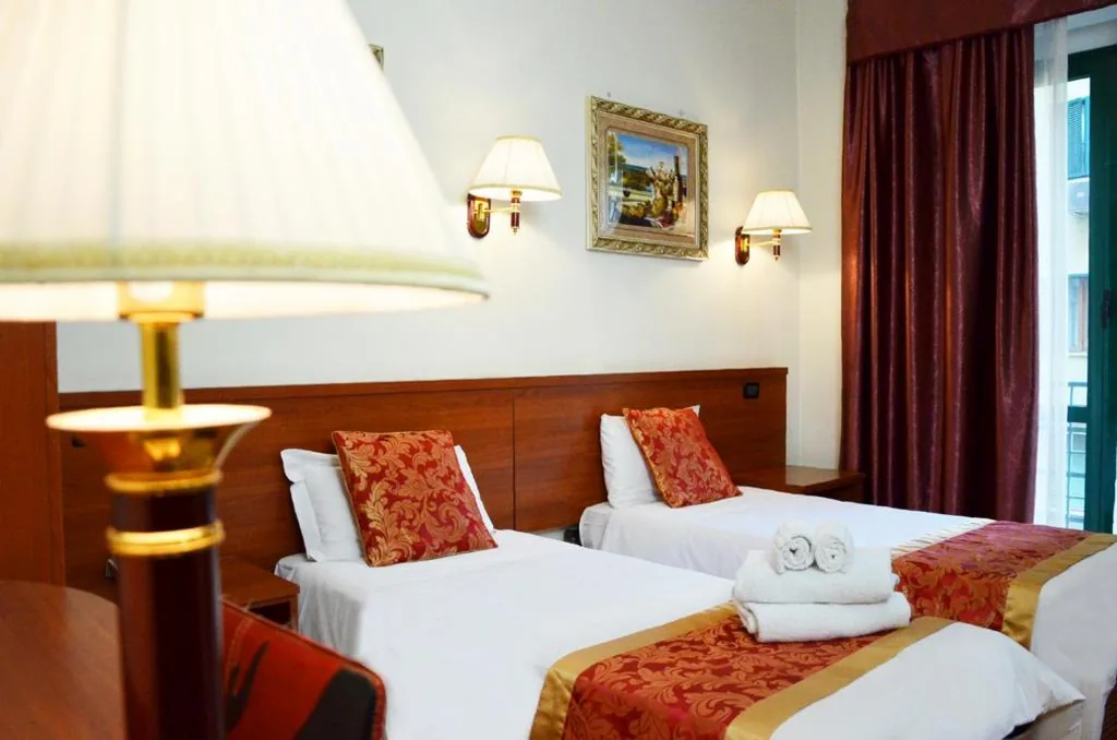 Camera Doppia con Letti Singoli — Hotel Geo