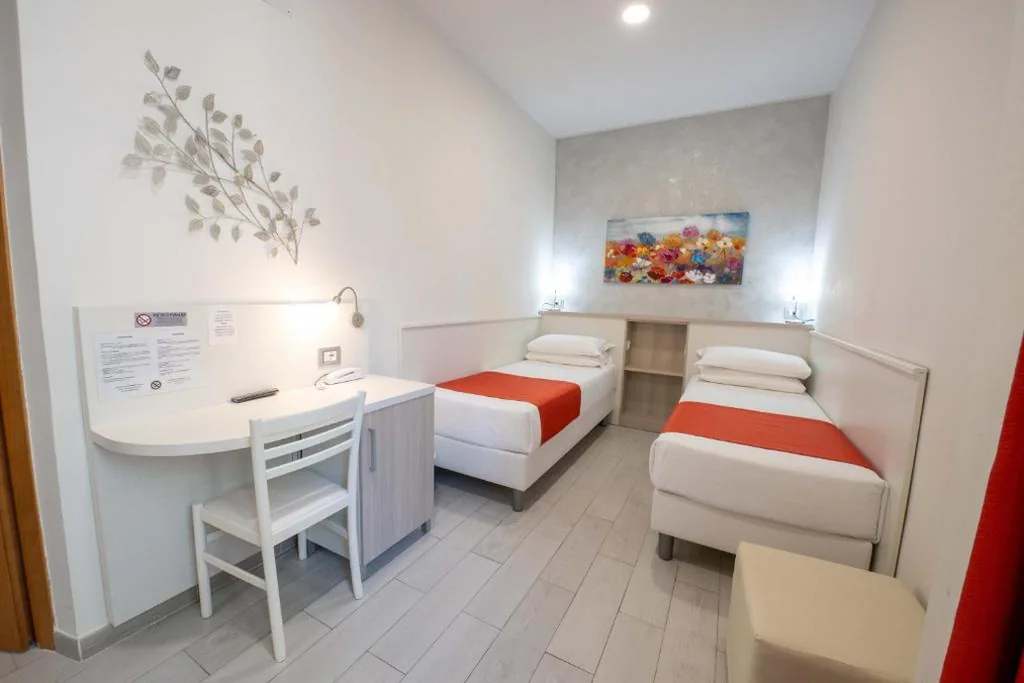Camera Doppia con Letti Singoli — Hotel Lido