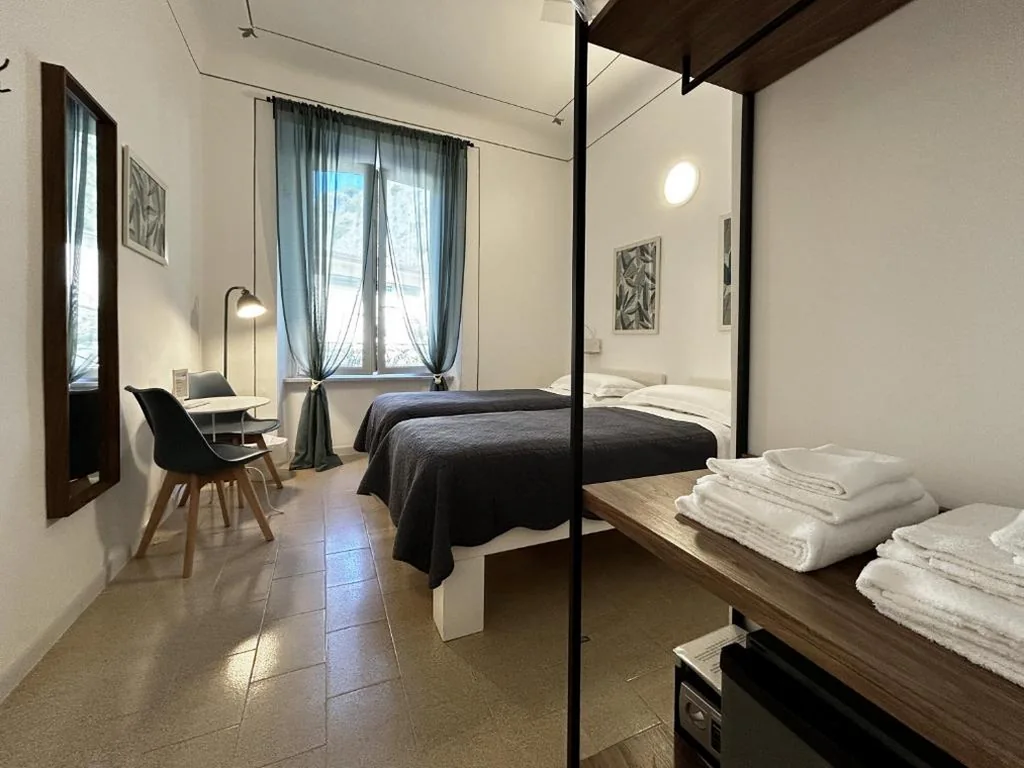 Camera Doppia con Letti Singoli — Hotel Meublè Agavi