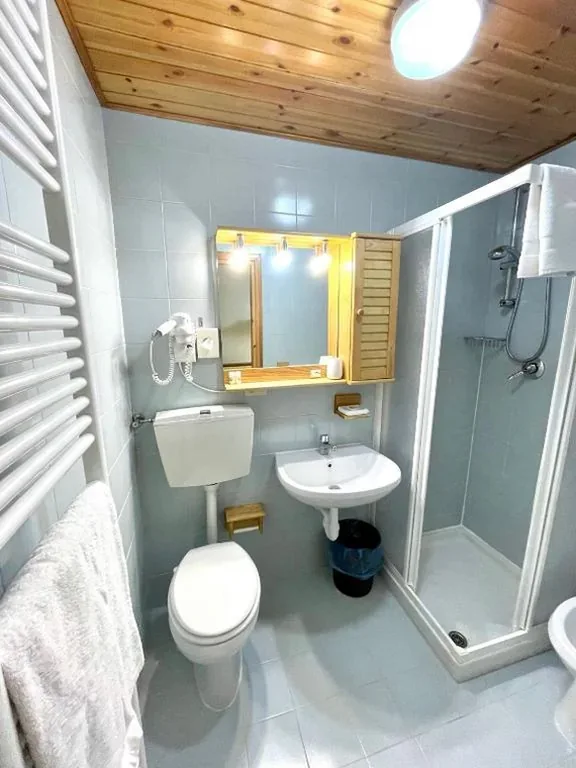 Twin Room — Hotel Meuble’ Joli