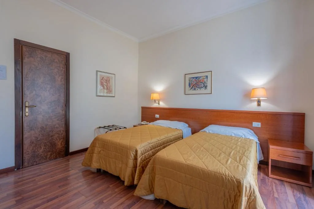 Camera Doppia con Letti Singoli — Hotel Monte Verde