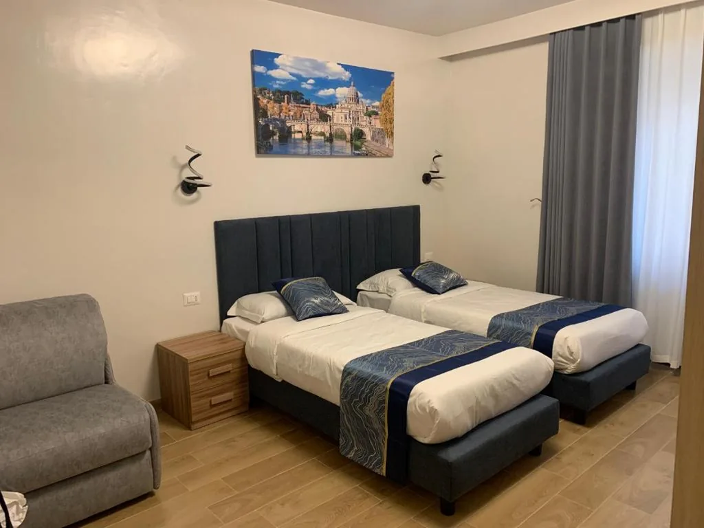 Spacious Twin Room — Vatican Bliss
