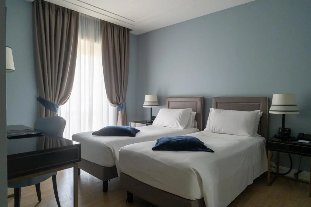 Camera Doppia con Letti Singoli — Turin Palace Hotel