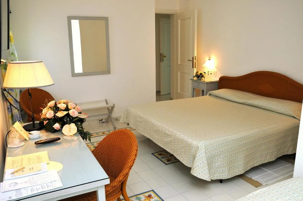 Camera Doppia Uso Singola Comfort — Villa Irlanda Grand Hotel