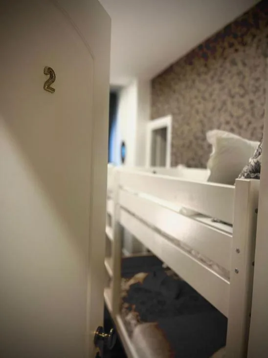Camera Economy Doppia con Letti Singoli con Letto a Castello — 5 Vatican Rooms