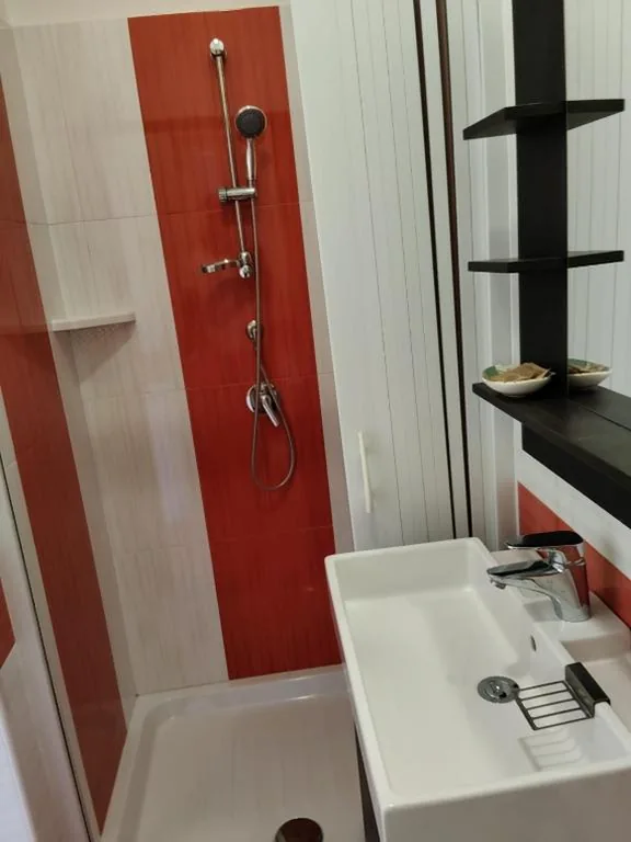 Economy Double/Twin Room — Villa Ersilia