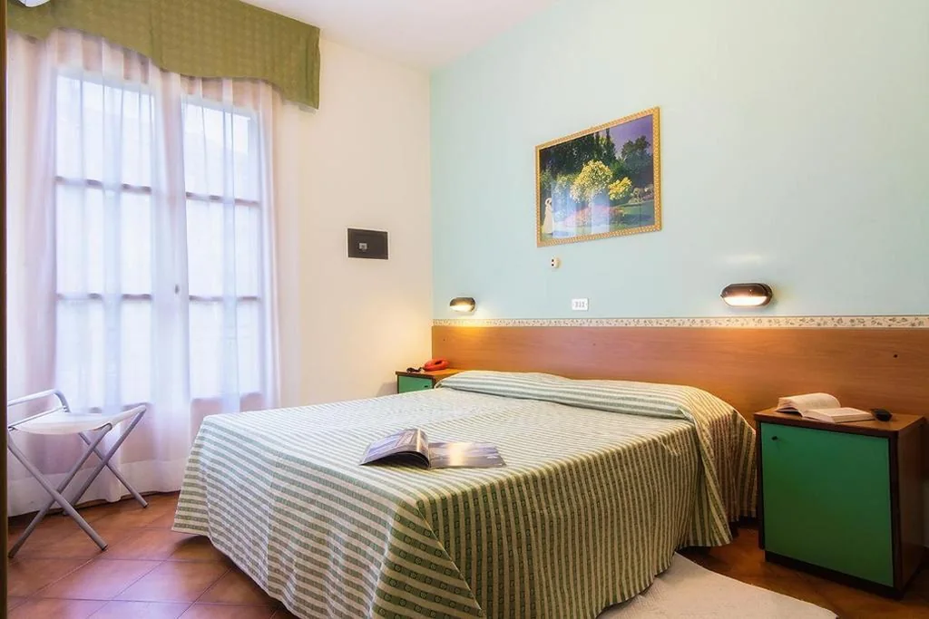 Camera Economy Matrimoniale/Doppia con Letti Singoli — Albergo Ristorante San Matteo