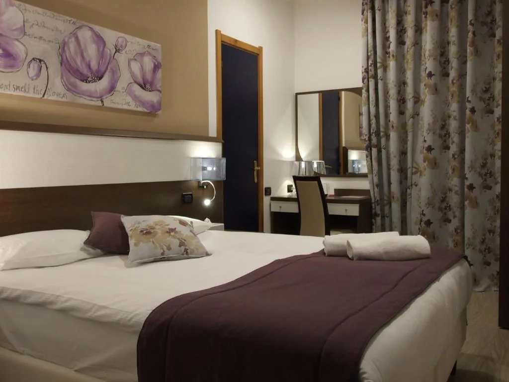 Economy Double/Twin Room — Coccodrillo Hotel & Apartments