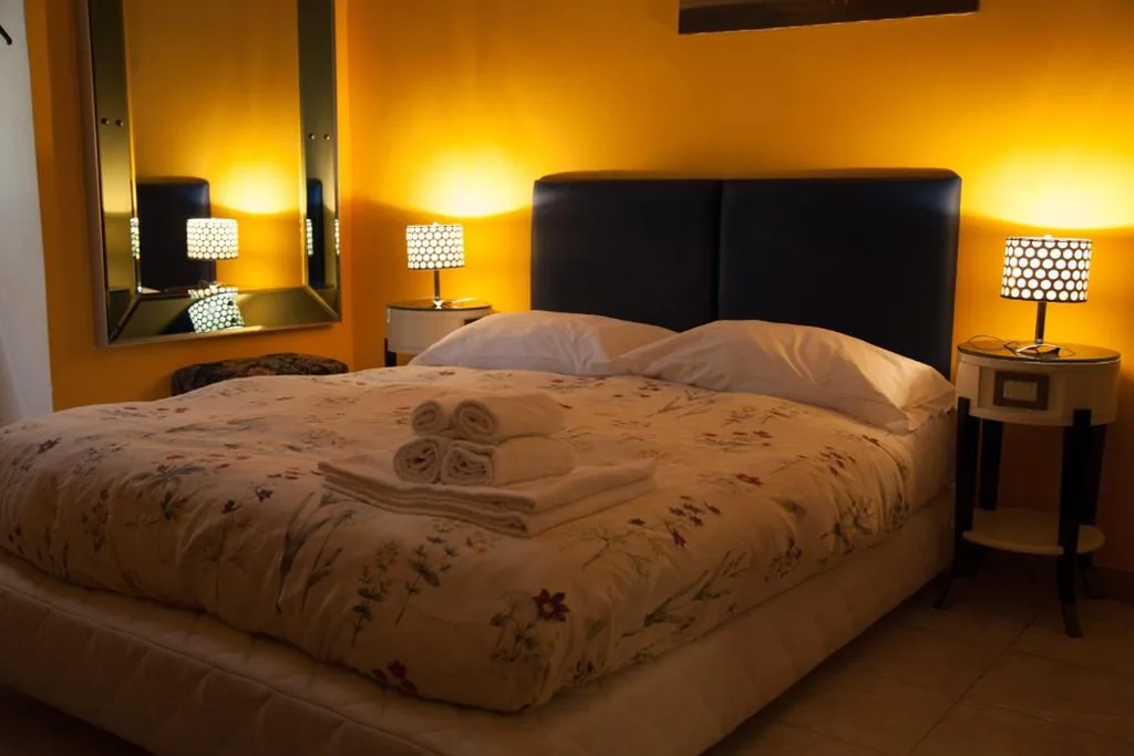 Economy Double/Twin Room - Via Famagosta 45 — Vatican Leone IV
