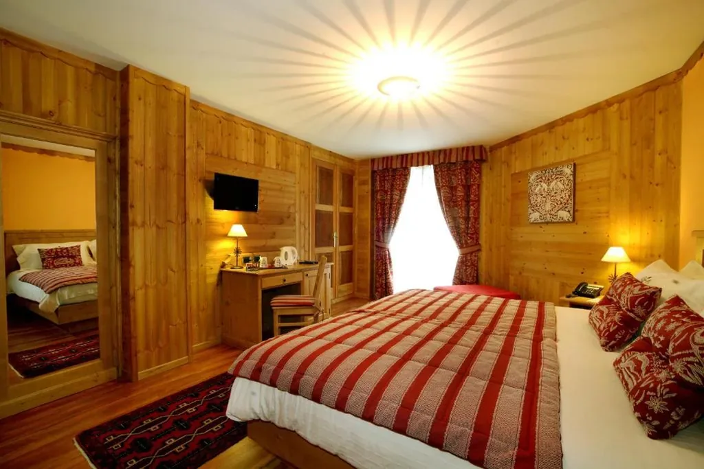 Camera Executive Matrimoniale/Doppia con Letti singoli — Hotel Boton D’Or & Wellness a La Thuile