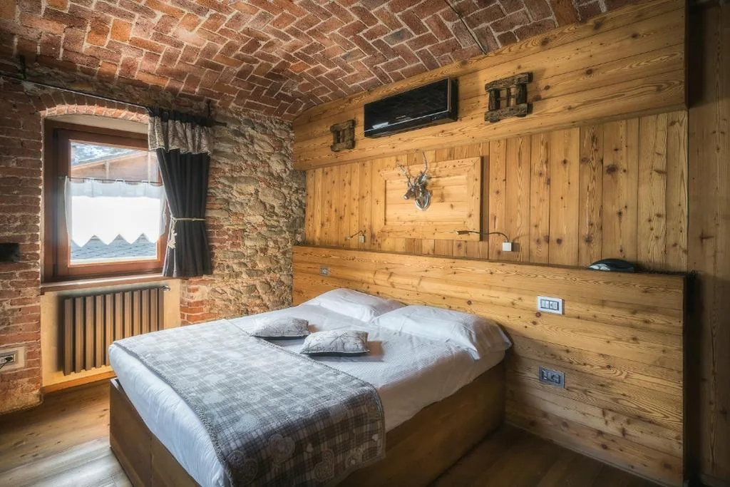 Camera Familiare (2 Adulti + 1 Bambino) — Albergo Nazionale di Vernante
