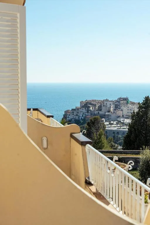Family Room (2 Adults + 2 Children) — Hotel Belvedere