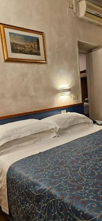 Camera Familiare (2 Adulti + 2 Bambini) — Hotel Julia Trevi – Spagna
