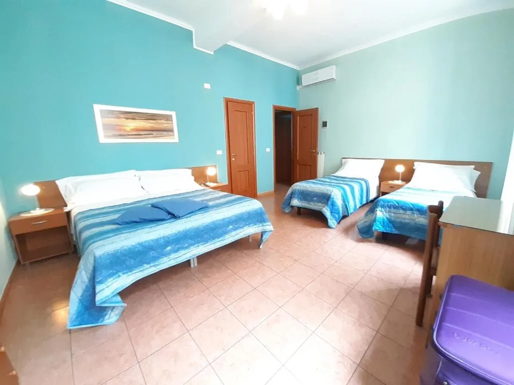 Camera Familiare Ampia — Hotel Alba Torino centro