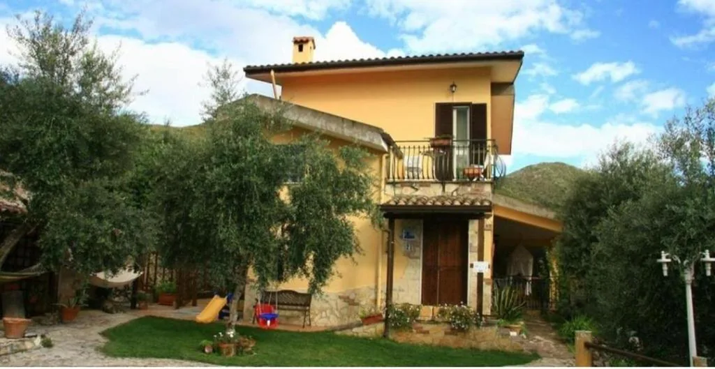 Family Room — Buenavistasurfmed