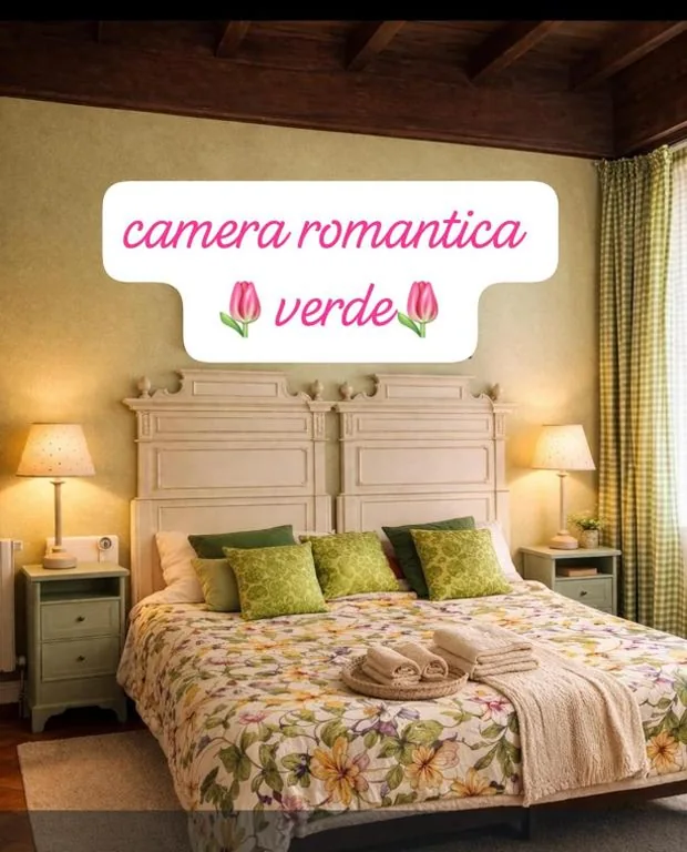 Camera Familiare con Bagno — B&B Amarantha Gothica Genoa